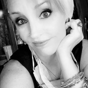 Meet your Posher, Bonnie